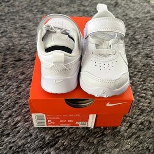 Nike Varsity Leather Toddler Shoes